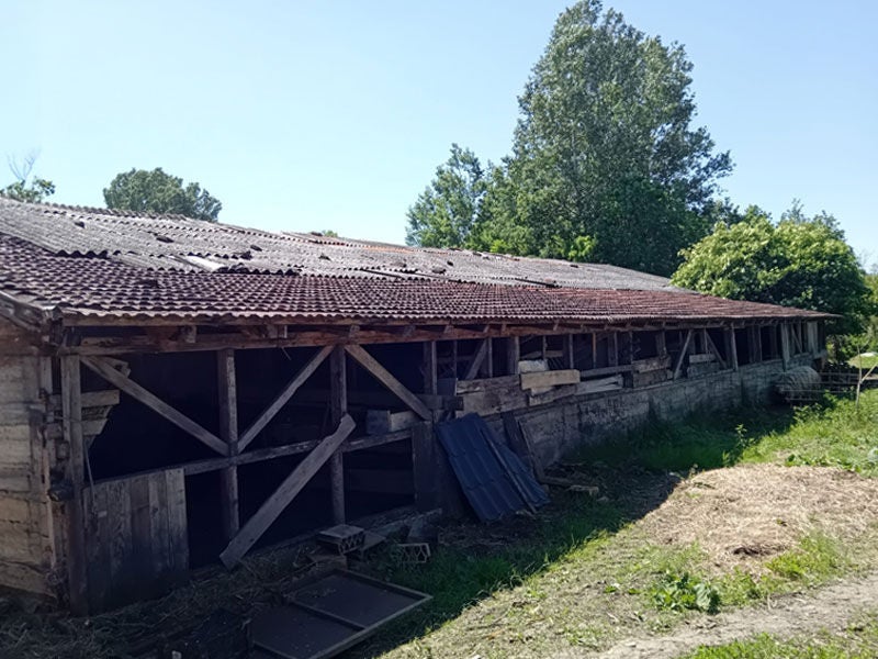 Dvorisna zgrada